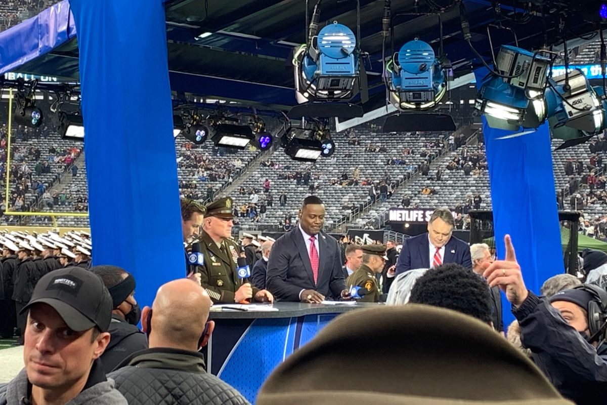 A general’s consensus Gen. Mark Milley with CBS’ Sports pregame show crew 2021 Army Navy game at MetLife Stadium