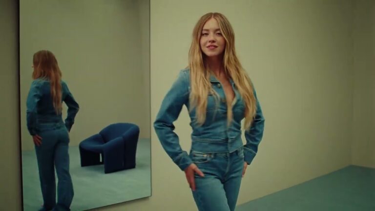 Sydney Sweeney Has Great Jeans | American Eagle
