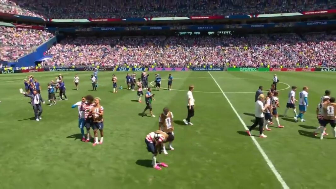 70,000 USA Fans chant TAKE ME HOME COUNTRY ROADS in Seattle after World Cup win